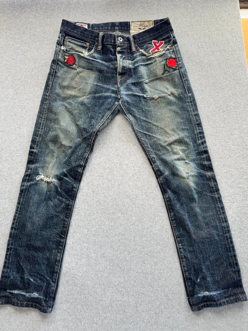 RGT Jeans Mens 31 Distressed Slim Straight Vintage Wash Rose Patch Embroidered